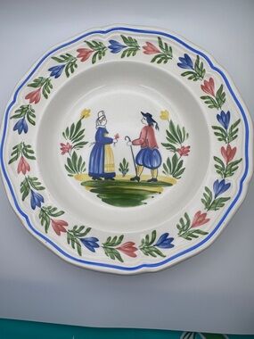 Longchamp  Brittany Salad Plate White Green Earthenware Blue & Red Laurel Rim